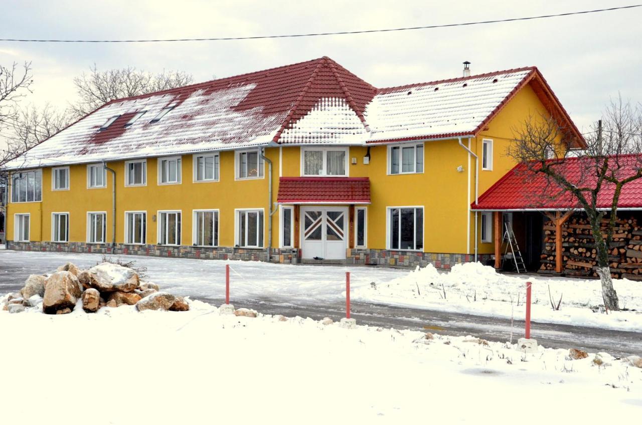 Cazare La Troita Hotel Feketehalom Kültér fotó