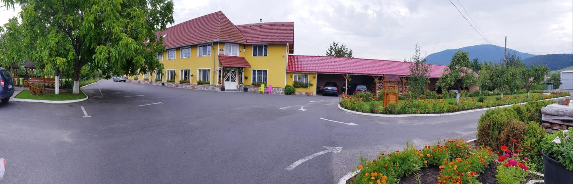 Cazare La Troita Hotel Feketehalom Kültér fotó